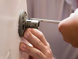 Security Locksmith Services Birmingham, MI 248-270-5424 - 18-Emergency-Opening